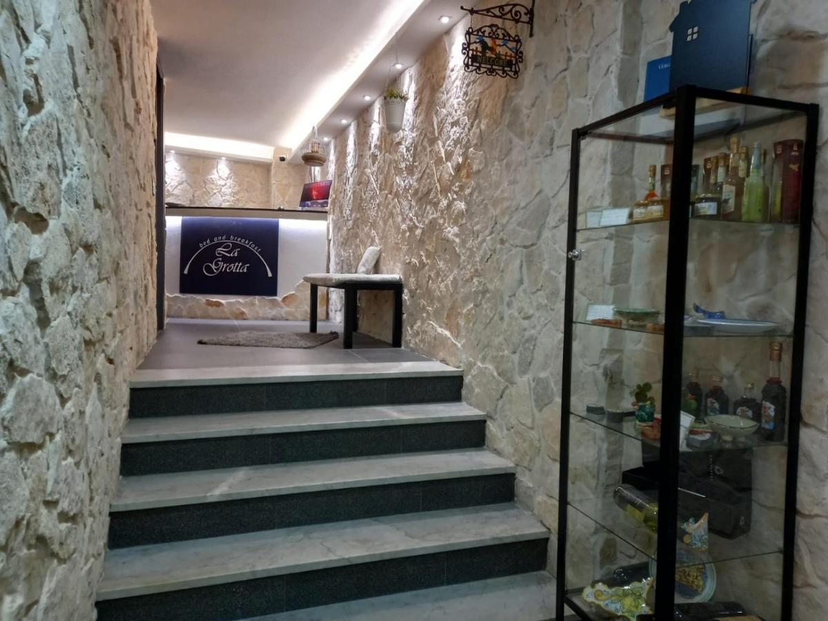 B&B La Grotta นีโกโลซี ภายนอก รูปภาพ