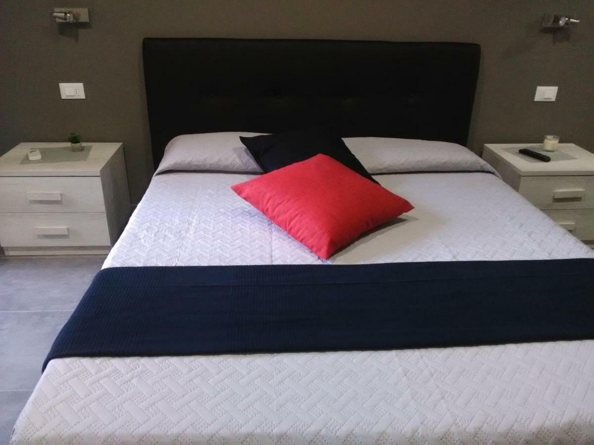 B&B La Grotta นีโกโลซี ภายนอก รูปภาพ
